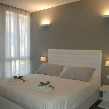 Midnight In Vendégház