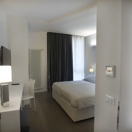 Midnight In جنوة