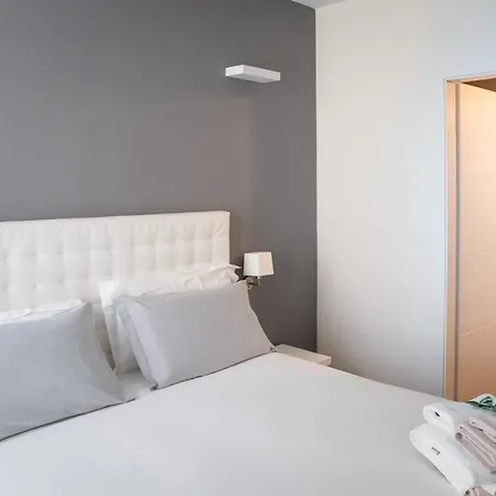 Midnight In ゲストハウス