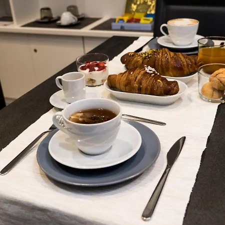 Midnight In ゲストハウス