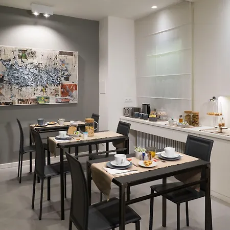 Midnight In ゲストハウス 3*