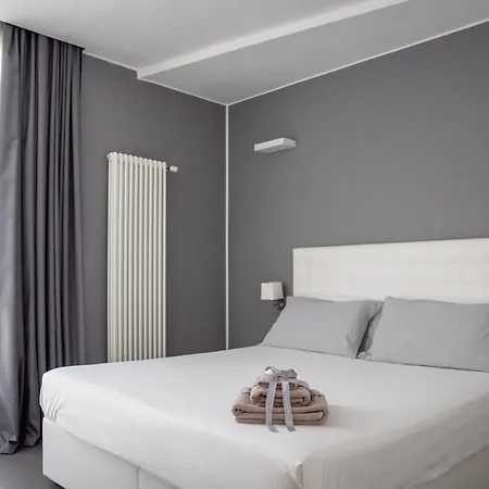 Midnight In ゲストハウス 3*